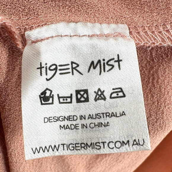 Tiger Mist Skort Romper Size Medium Wrap Front Tie Waist Playsuit Pleated Deep V - Picture 5 of 10